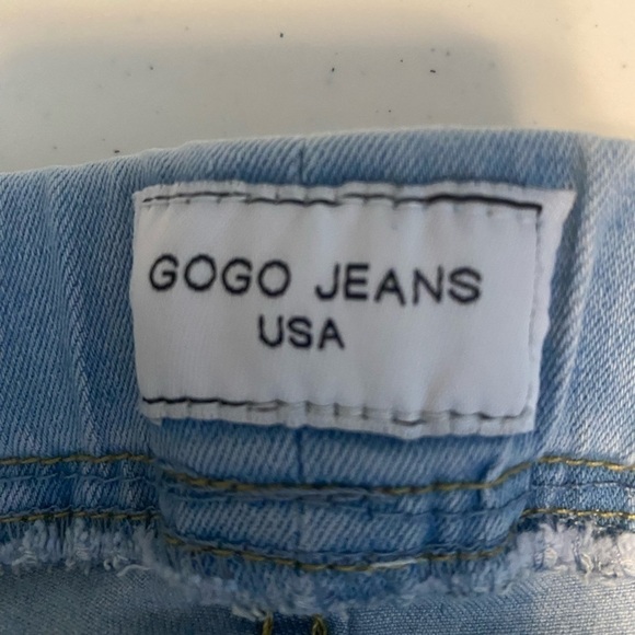 GOGO Jeans Women's Size 11/30 Light Wash Elastic Stretch Pants - Picture 2 of 5